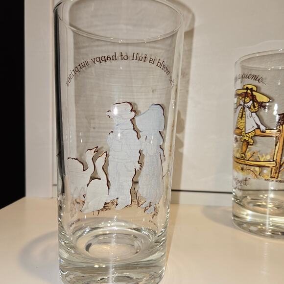 2 Holly Hobbie Vintage drinking tall juice glasses - Picture 7 of 9